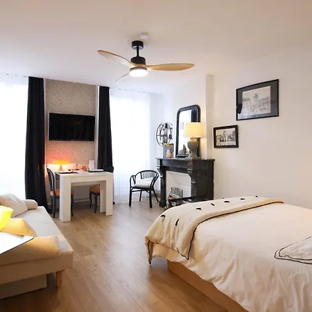 Hyper Centre Avec Balcon Apartment *