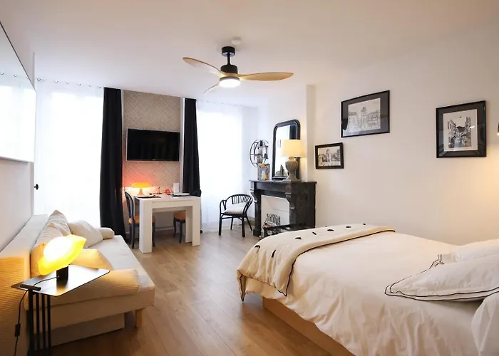 Hyper Centre Avec Balcon Appartement *